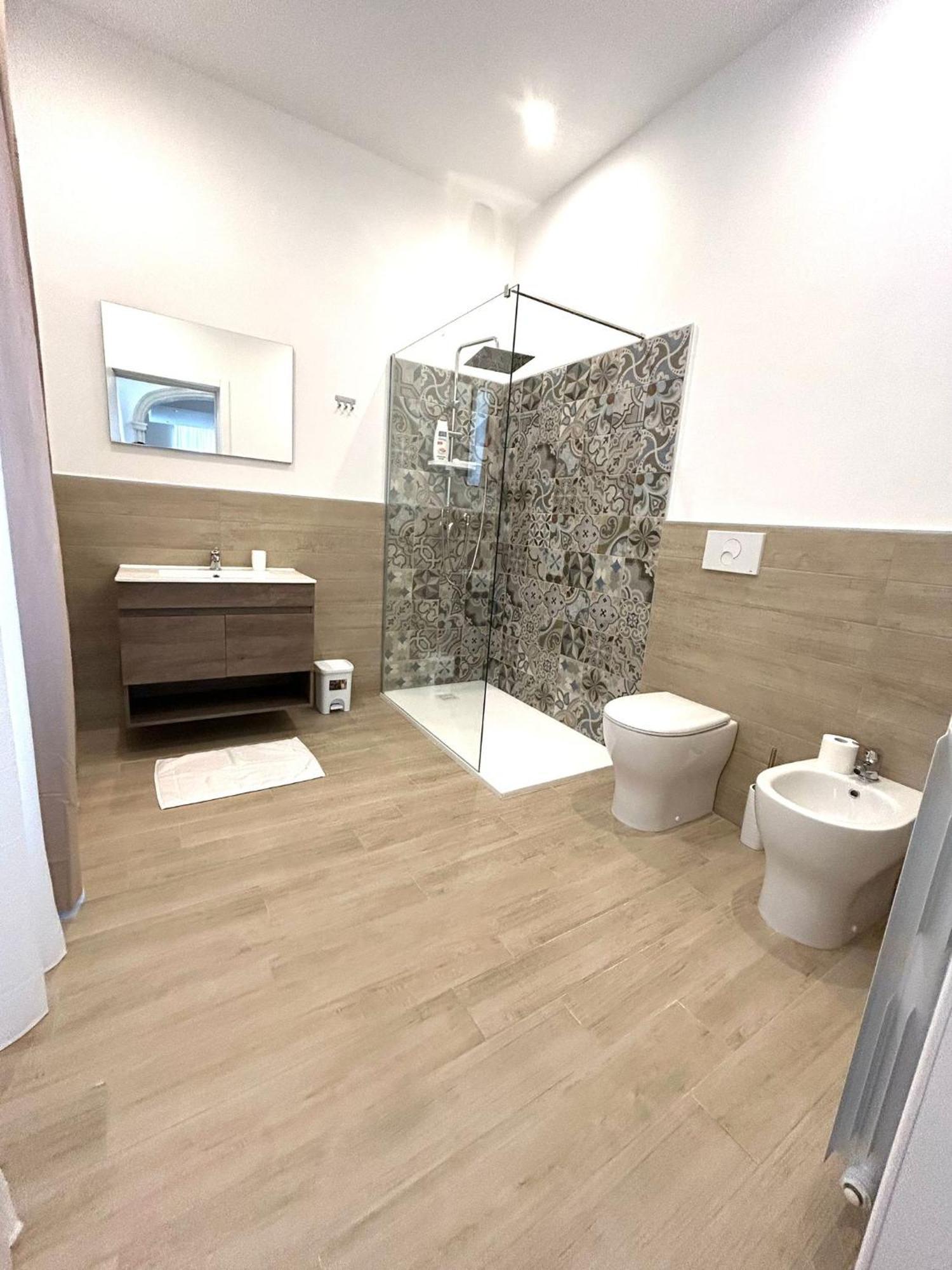 Bed E Suite Domar Brindisi Exterior foto