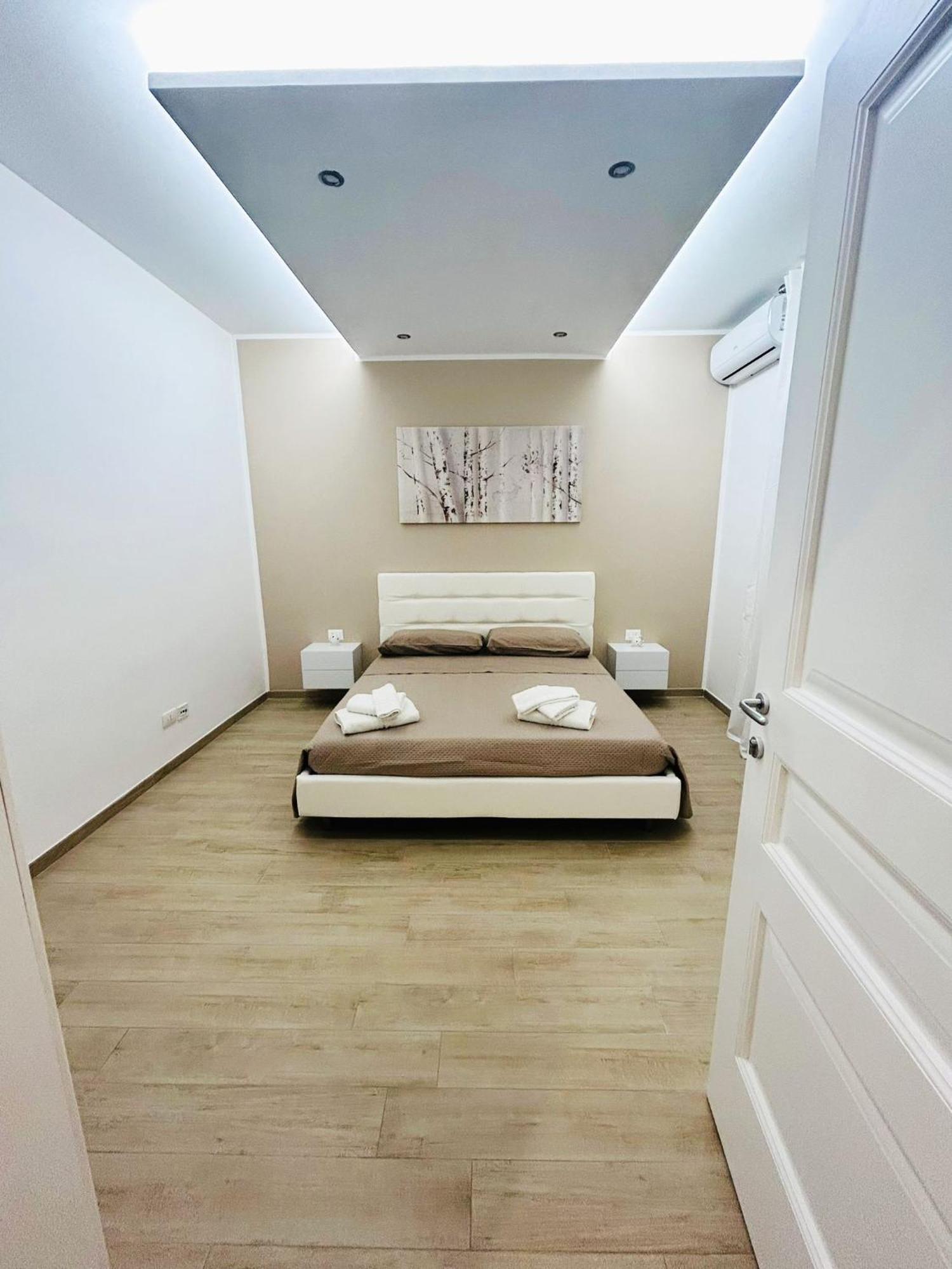 Bed E Suite Domar Brindisi Exterior foto